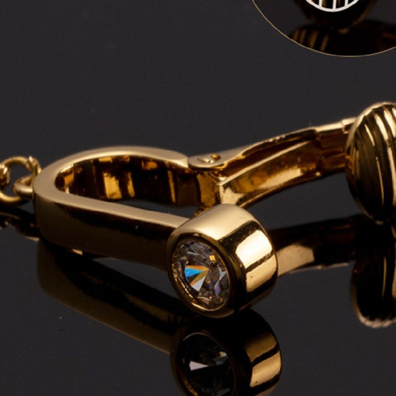 Magnetic Nipple Clamp ® Le Château Bdsm
