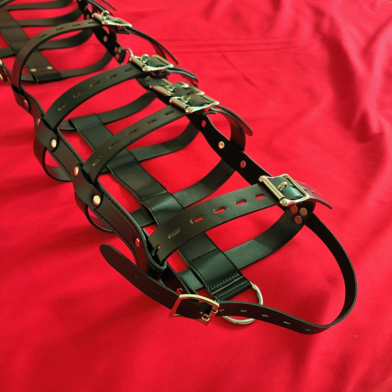 Leg Binding Leather ® Le Château Bdsm