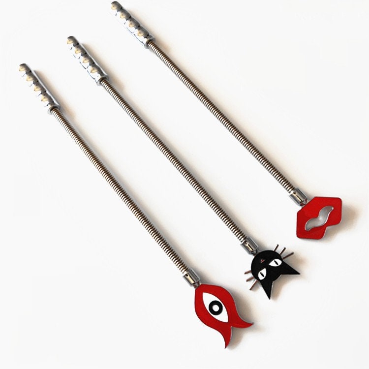 Metal BDSM Spanking Paddle – Le Château Bondage Toy