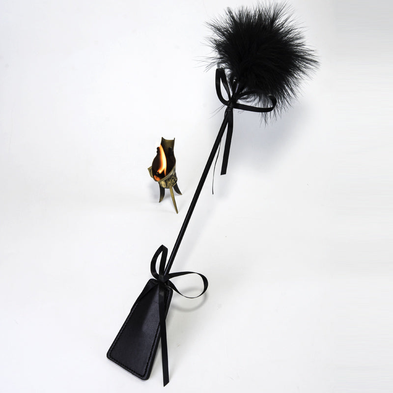 Soft BDSM Feather Tickler – Sensual Bondage Teasing Toy